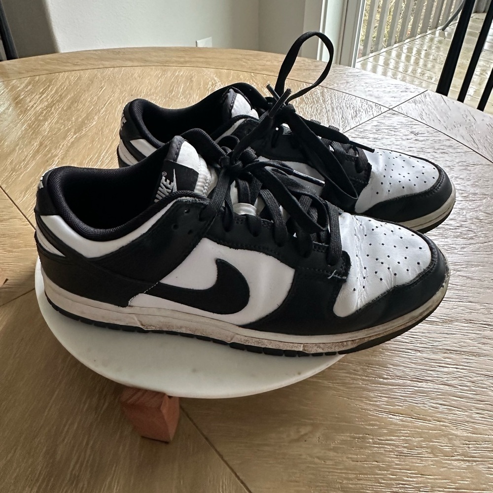 Nike Panda Dunks